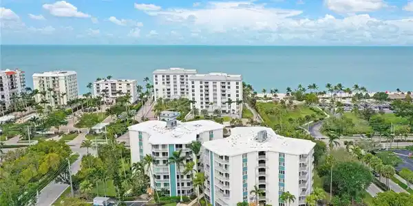 1300 Gulf Shore N