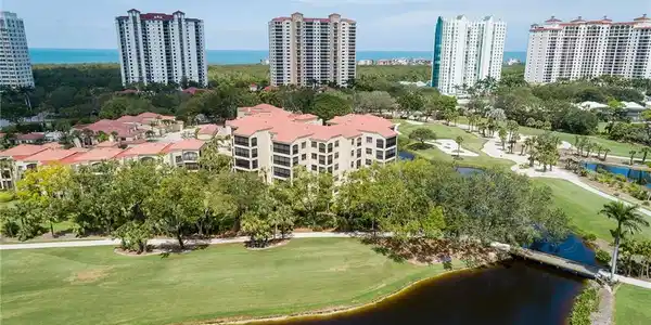 7040 Pelican Bay