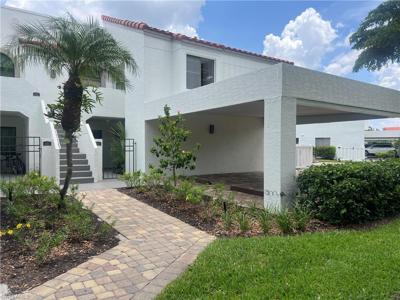 607 Beachwalk CIR
