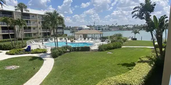 3000 Gulf Shore N