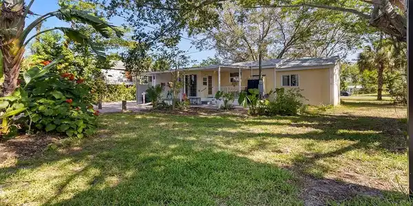 2808 Van Buren