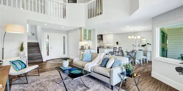 563 Park Shore DR