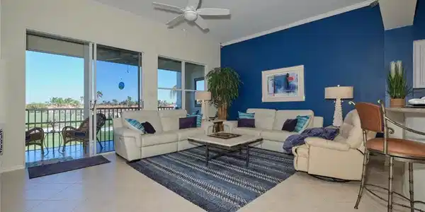 11100 Harbour Yacht CT