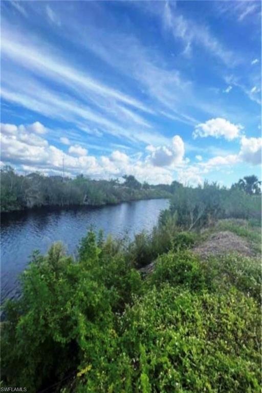 Image 4: Water view
