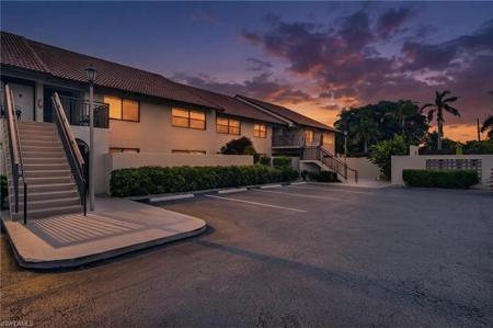 4092 Belair LN