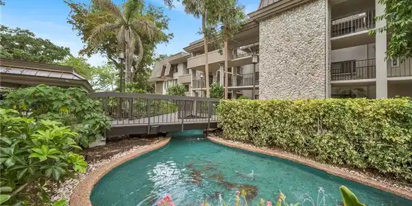 5954 Pelican Bay BLVD