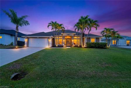 3917 Agualinda BLVD