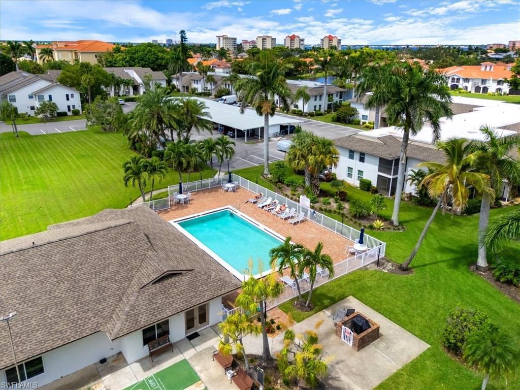 Image 2: Community Pool and clubhouse