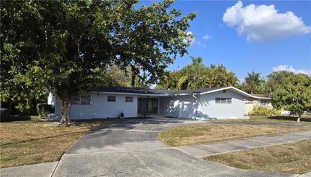 1557 Moreno AVE