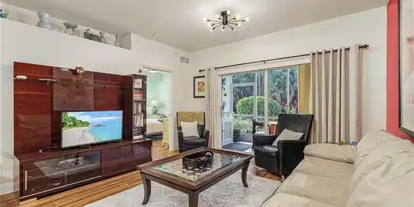 4450 Botanical Place