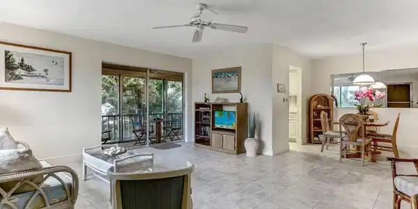 1610 Middle Gulf DR
