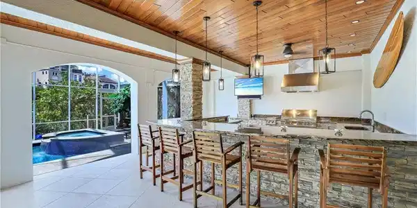175 Topanga DR