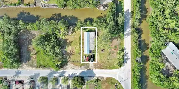 Image 3: Aerial view