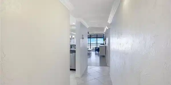 Image 3: Entrance with water view!