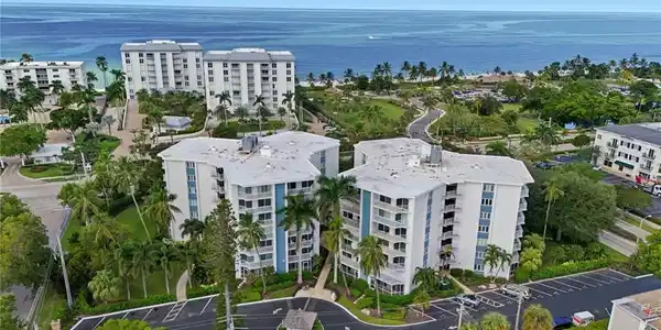 1300 Gulf Shore BLVD N