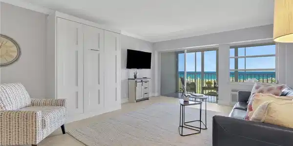 Image 3: Murphy Bed