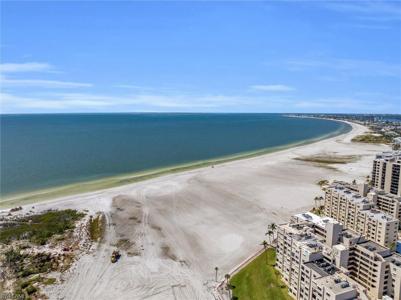 6897 Estero