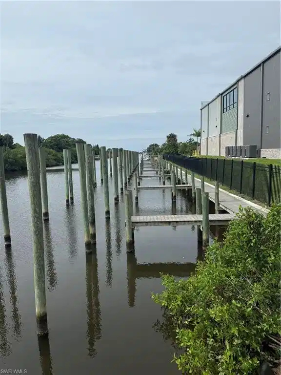Image 1: 18 Boat Docks