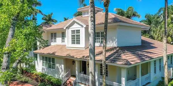 175 16th S
