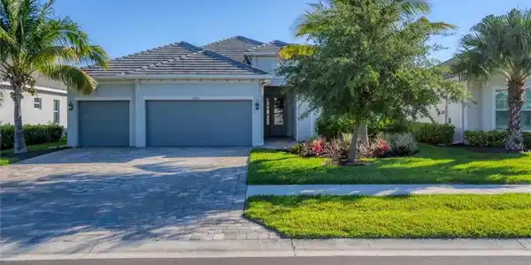 25120 GOLDEN FERN DR