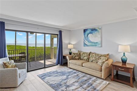 5136 Bayside Villas