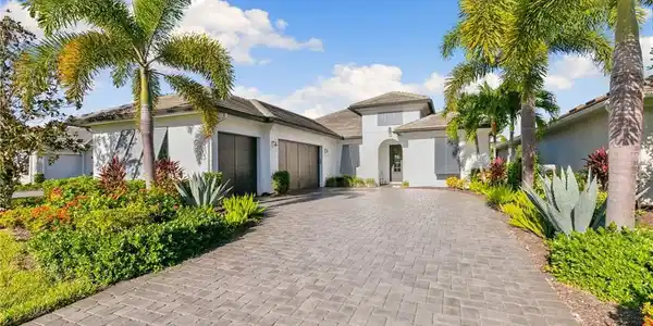 3303 Ibiza LN