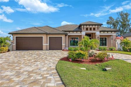 605 SW 39th AVE