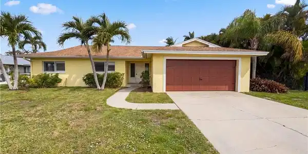 5644 Eichen CIR W