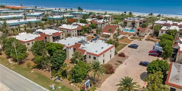 845 E Gulf DR
