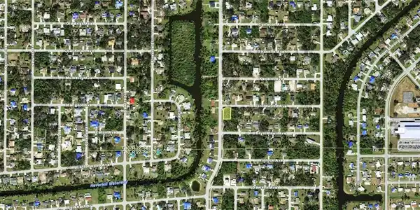 Image 2: Aerial map of property and surrounding area