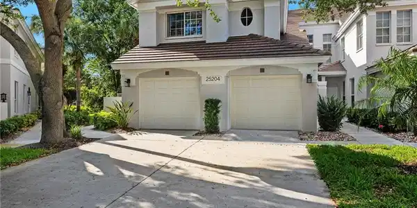 25204 Pelican Creek CIR