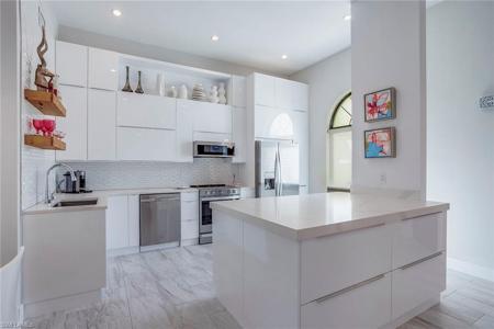 631 Beachwalk CIR