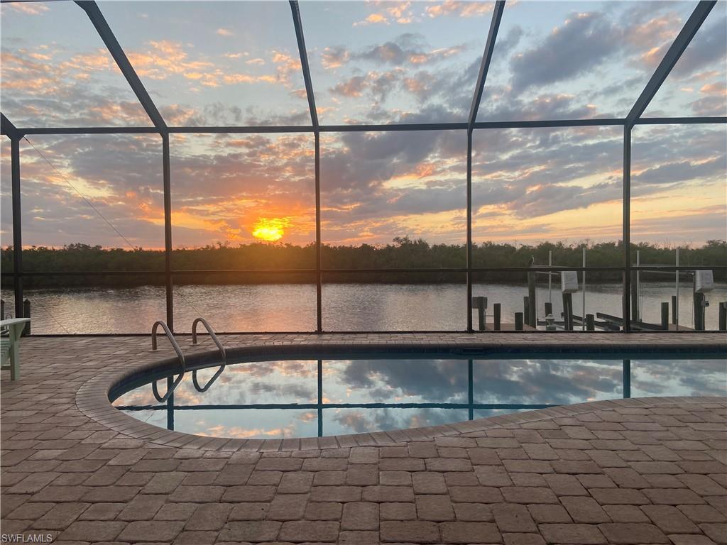 Image 3: Sunset views forever