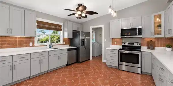 Image 4: Virtually staged neutral paint color