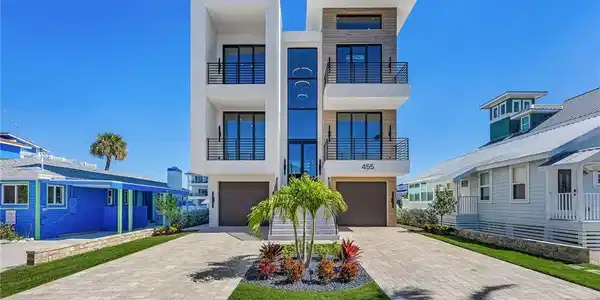 455 Palermo CIR