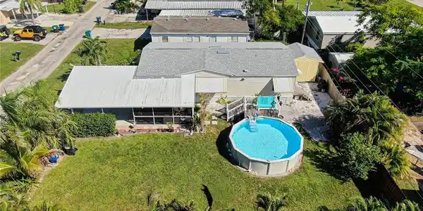 12921 Timothy LN