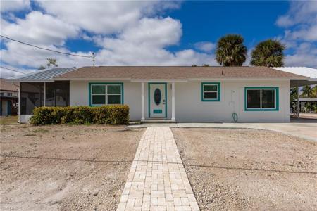 191 Mid Island DR