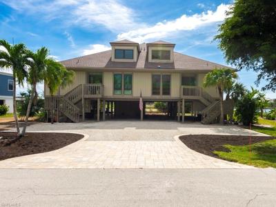 1617 Sand Castle RD