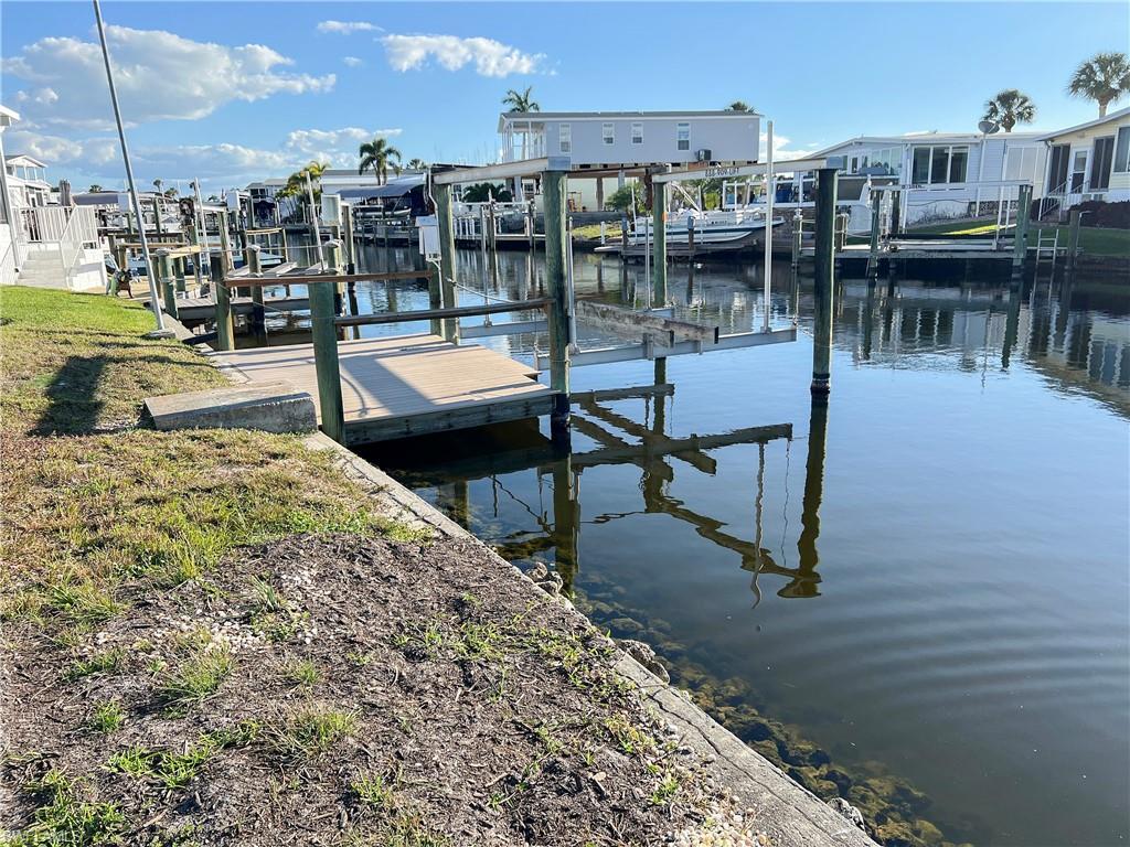 Image 4: Dock, Lift and canal View