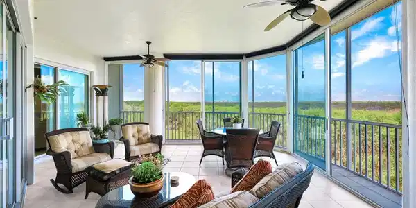 4811 Island Pond