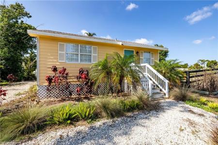 5773 Esther DR