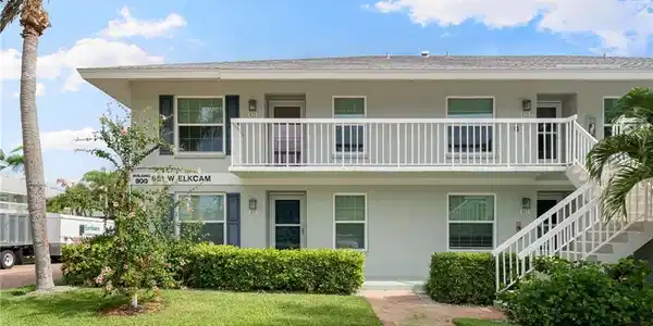 651 W Elkcam CIR