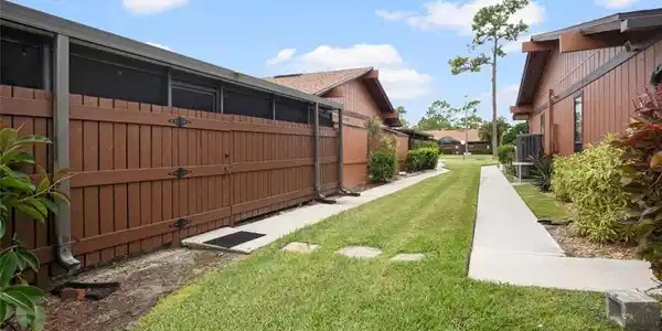 15437 Crystal Lake DR