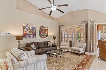 191 Colonade CIR