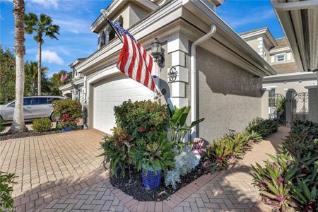 9270 Campanile CIR
