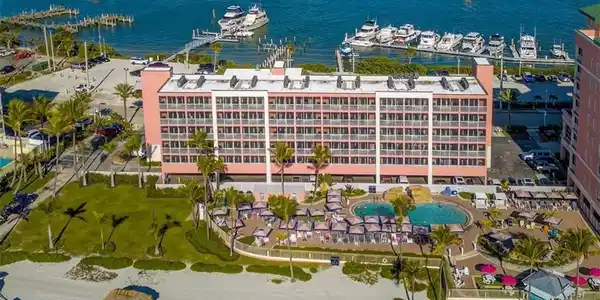 140 Estero BLVD
