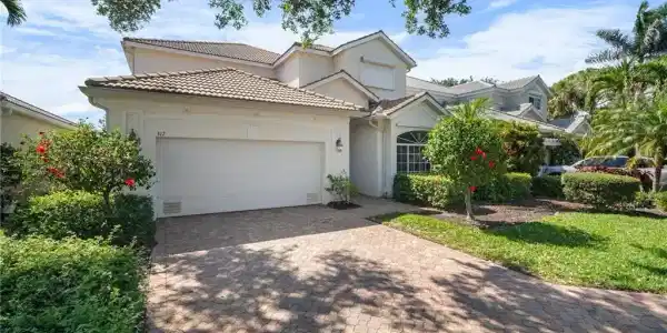 317 Steerforth CT