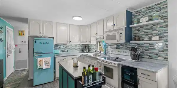 43 Enchanting BLVD