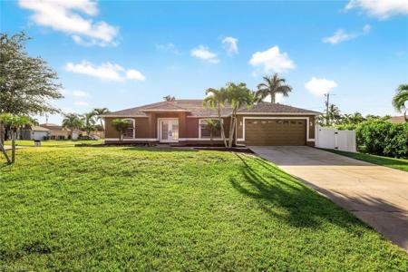 3719 SW 20th PL