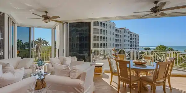 4000 Royal Marco WAY